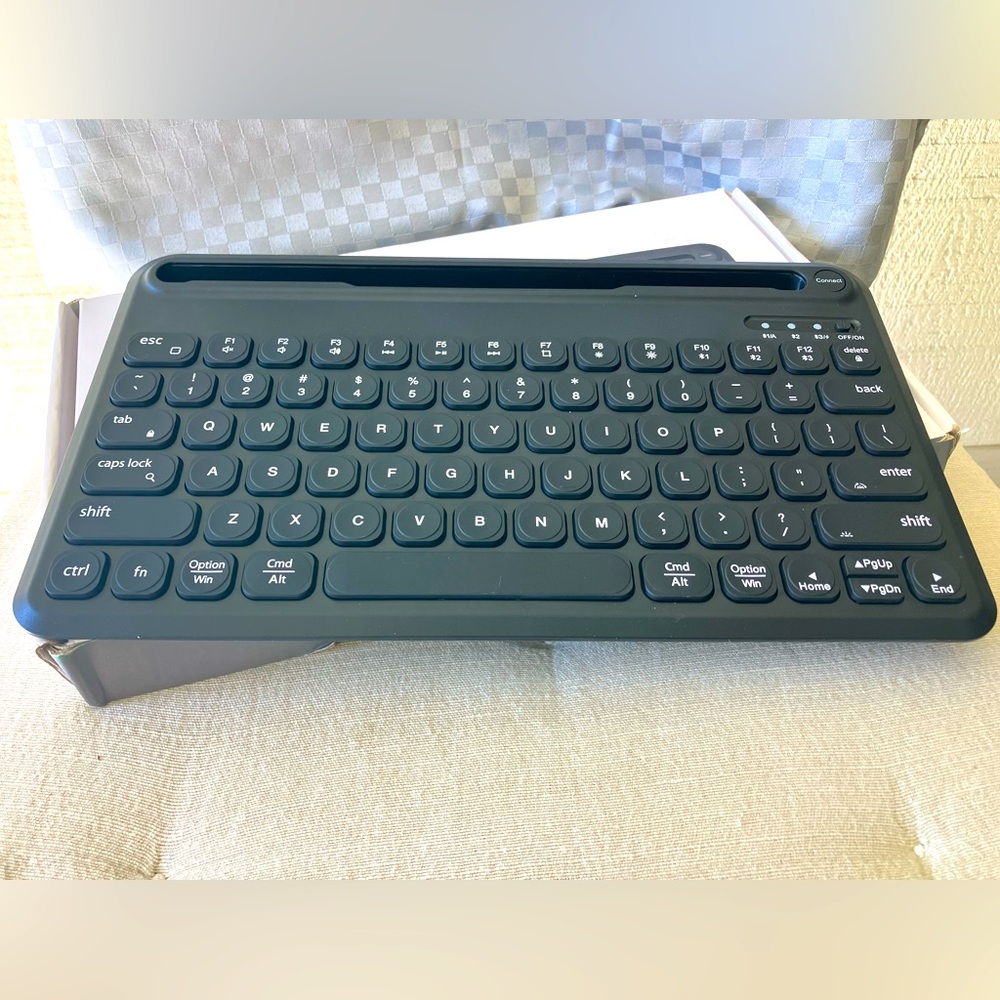Multi-Device Backlit Bluetooth Keyboard for Tablets Phones Computers